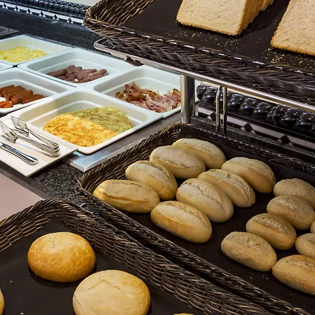 מלון Catalonia Hispalis 3*