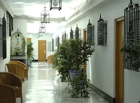 מלון Catalonia Hispalis 3*