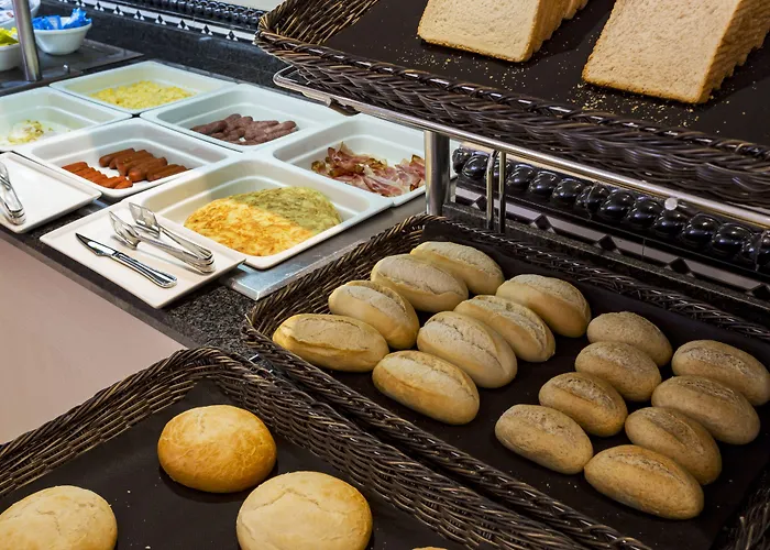 Hotel Catalonia Hispalis 3*