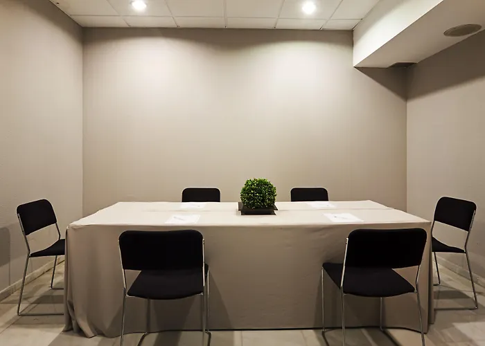 Catalonia Hispalis Hotel 3*