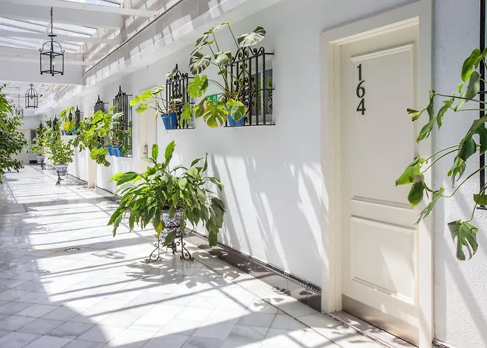 Catalonia Hispalis 3*