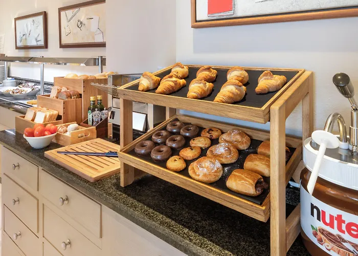 Hotel Catalonia Hispalis 3*