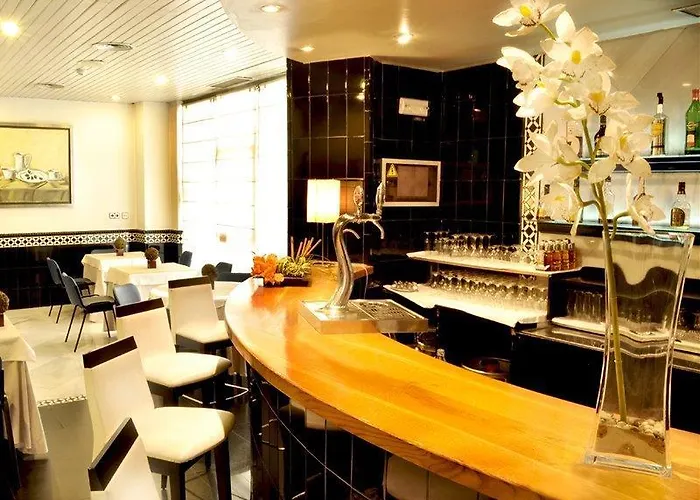 Catalonia Hispalis Hotel 3*