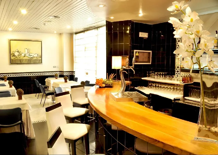 Catalonia Hispalis Hotel 3*